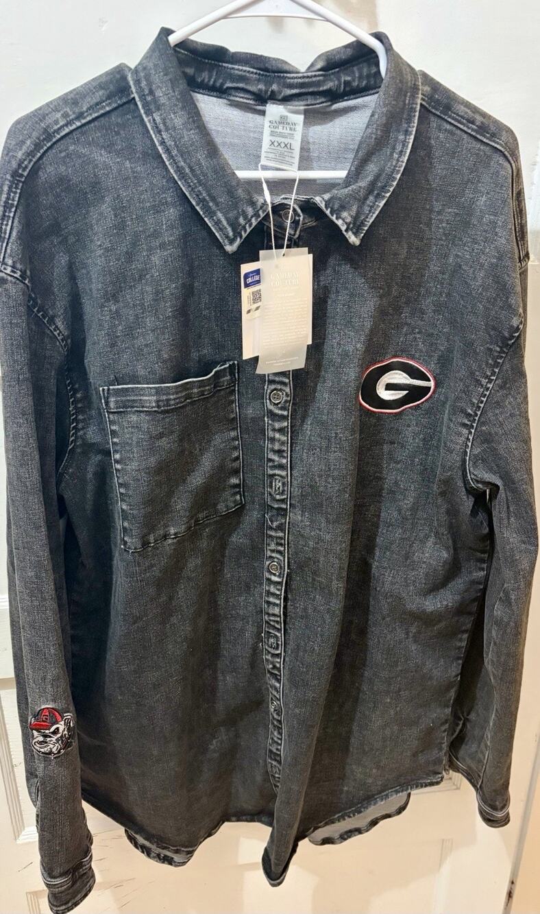 NWT Womens 3x XXXL Georgia Bulldogs College Couture Shirt Denim Shacket